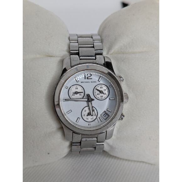 Michael Kors Runway Silver Dial Silver Steel Strap Watch for Women - MK5428 - Picture 1 of 4